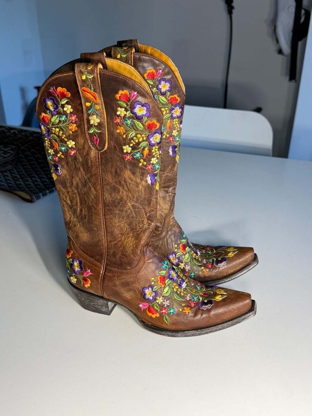 Old Gringo Sora 13" Multicolor Floral Embroidery Western Boots Brass
